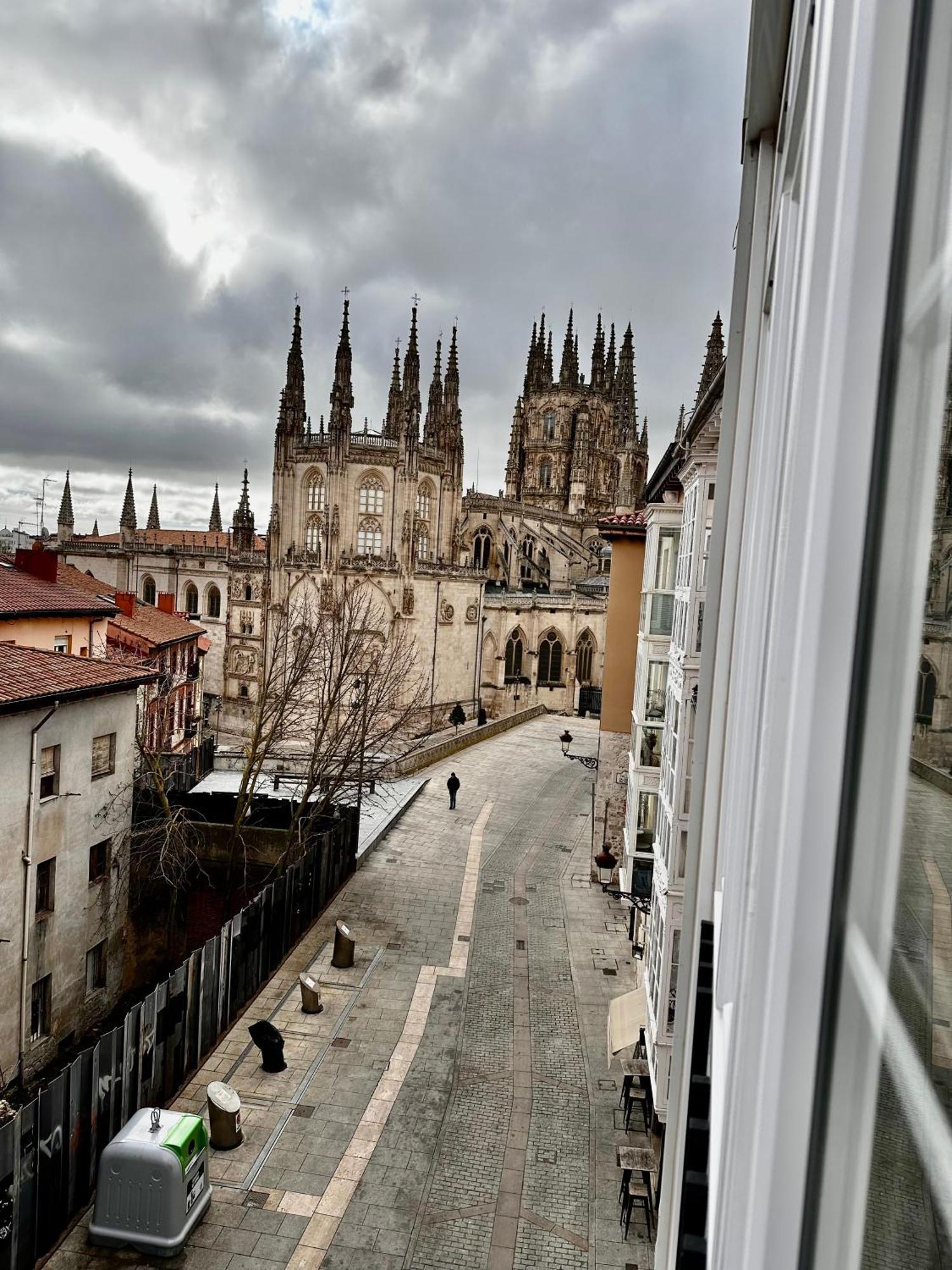 Atuaire Home Vista Catedral De Бургос Экстерьер фото
